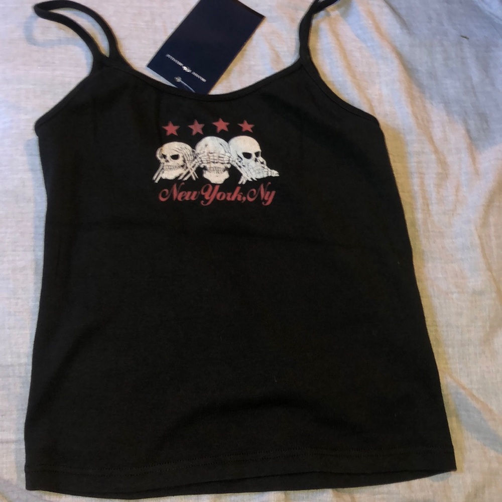 Skylar new york, NY tank